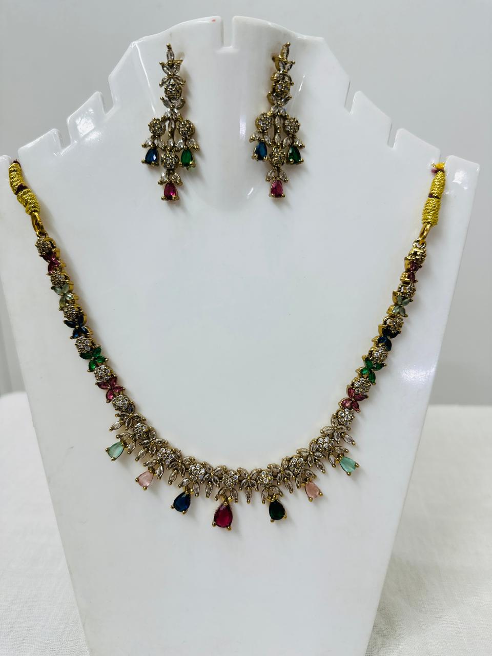 Ad stones multi color shortneckless